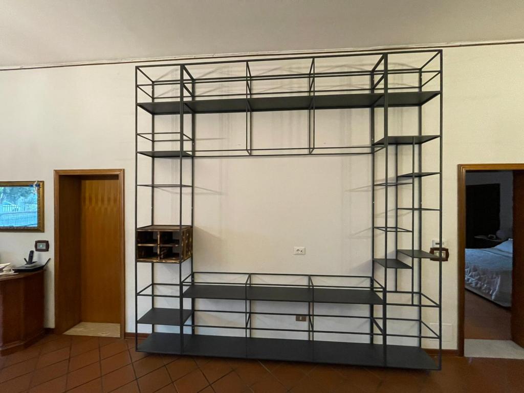Librerie in Ferro su misura a Brescia​