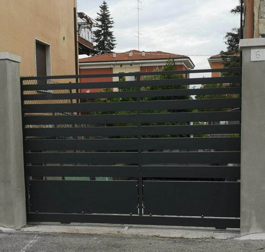 cancelli in ferro batutto a Brescia